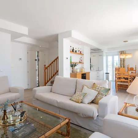 Townhouse El Naranjal Будинок відпочинку Марбелья